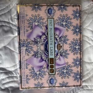 Pat McGrath Luxurious Purple and Blue Eyeshadow Palette